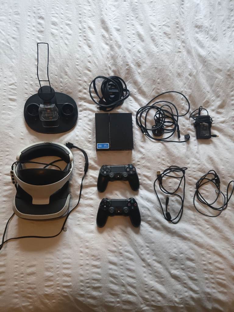 Playstation 4 VR Virtual Reality Combo 