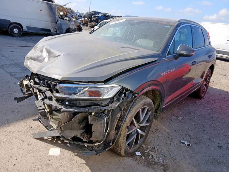 BREAKING VOLKSWAGEN TOUAREG 3.0 DIESEL 2018 STOCK NUMBER BB87