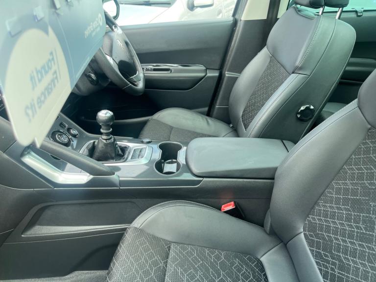 2016 Peugeot 3008 1.6 BlueHDi 120 Allure 5dr HATCHBACK Diesel Manual