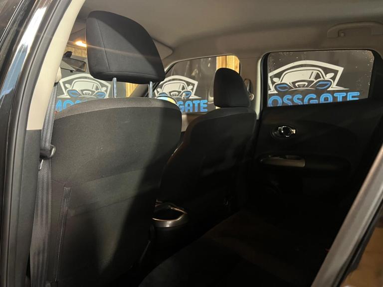 2013 Nissan Juke 1.6 Acenta 5dr CVT [Premium Pack] HATCHBACK PETROL Automatic