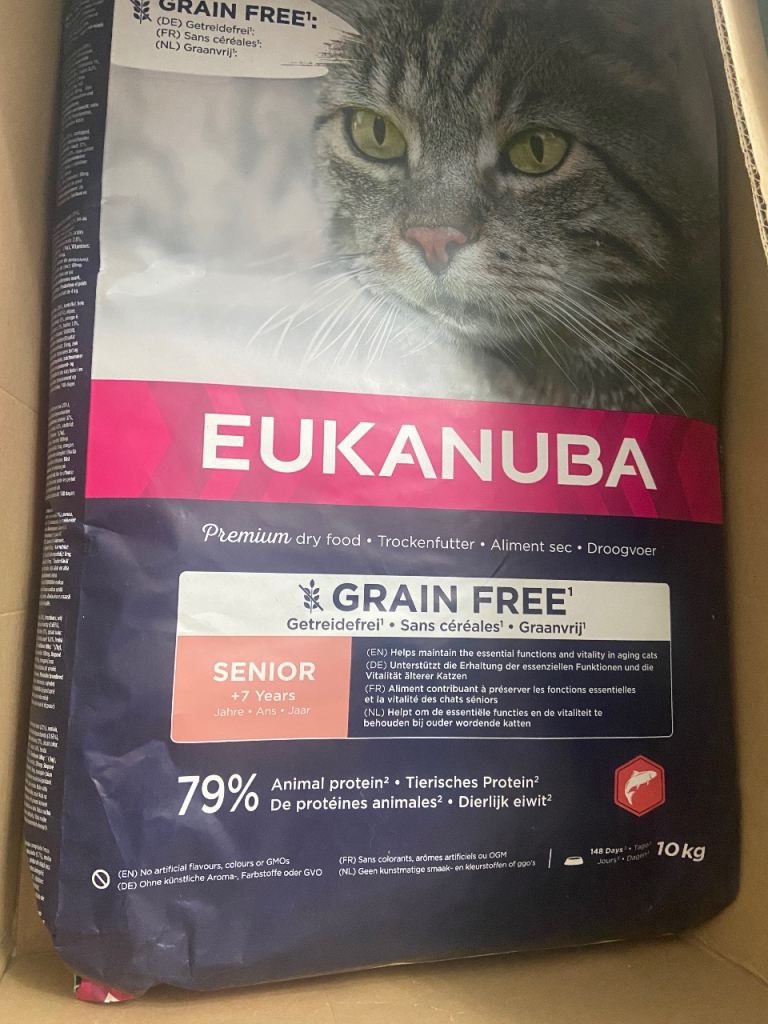 EUKANUBA 10KG 12xwild freedom chicken tins