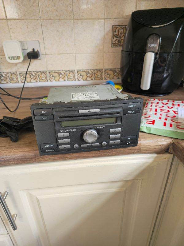 Ford transit 6000 radio/cd