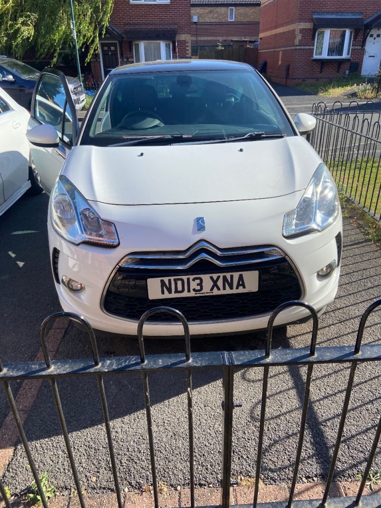 Citroen, DS3, Hatchback, 2013, Manual, 1598 (cc), 3 doors