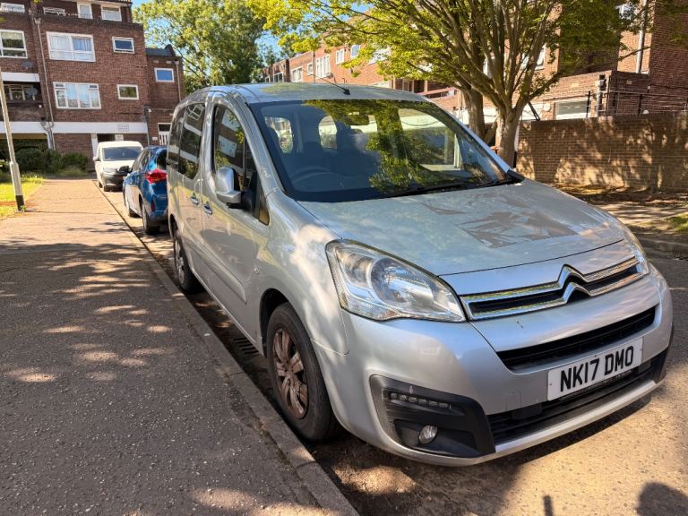 Citroen, BERLINGO MULTISPACE, MPV, 2017, Semi-Auto, 1560 (cc), 5 doors