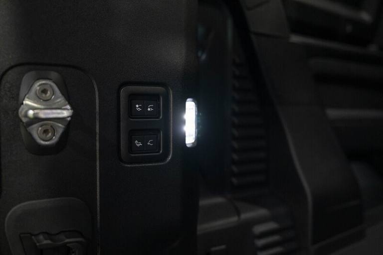  Land Rover SUV 4WD 3.0 Automatic Diesel Defender 90 Hard Top SUV Diesel Automatic