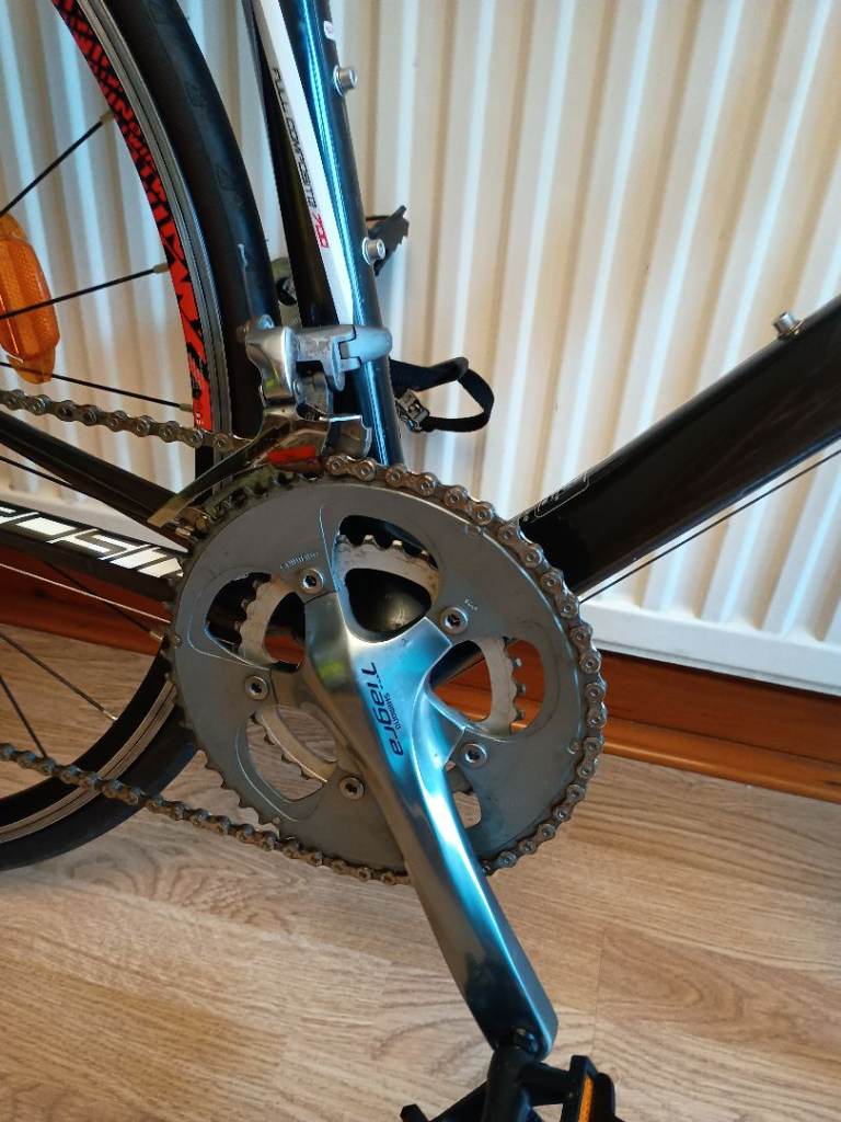 Btwin FC 700 full carbon road bike 