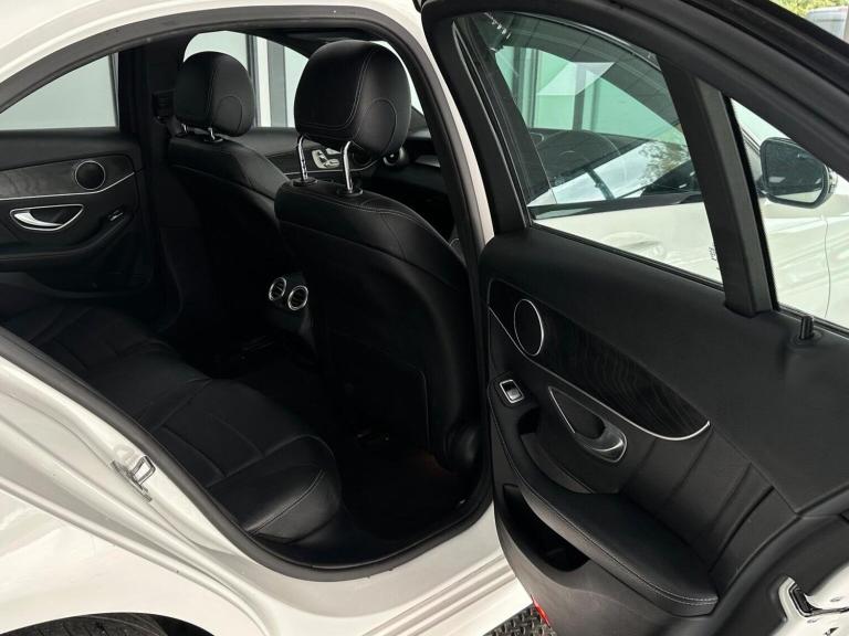 MERCEDES-BENZ C CLASS 2.1 C220d AMG Line (Premium) G-Tronic+ Euro 6 (s/s) 4dr