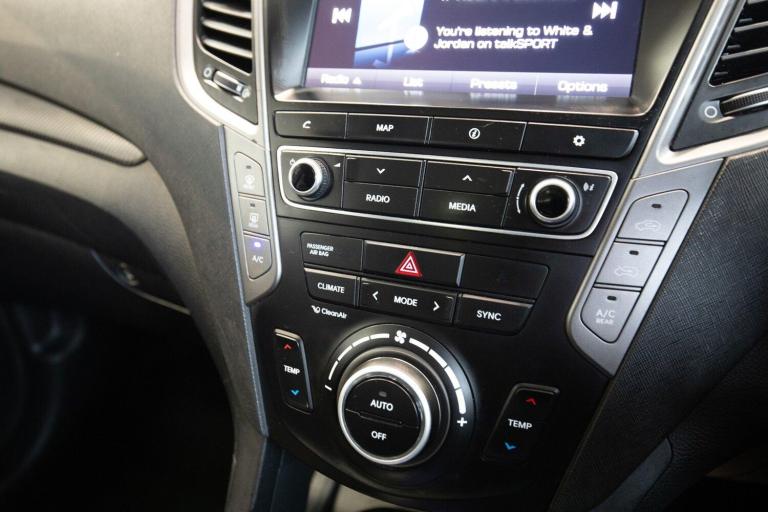 2016 Hyundai Santa Fe 2.2 CRDi Blue Drive Wiggins Edition SUV 5dr Diesel Auto 4WD Euro 6 (s/s) (7...