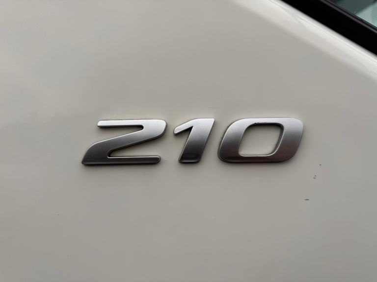 DAF LF 210 BEAVER TAIL WITH WINCH