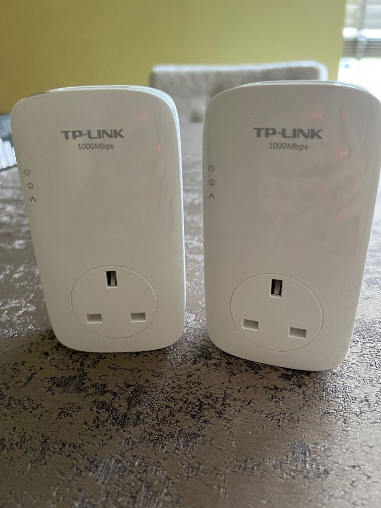TP-Link 1000Mbps Powerline Adapters – Pair, Good Condition