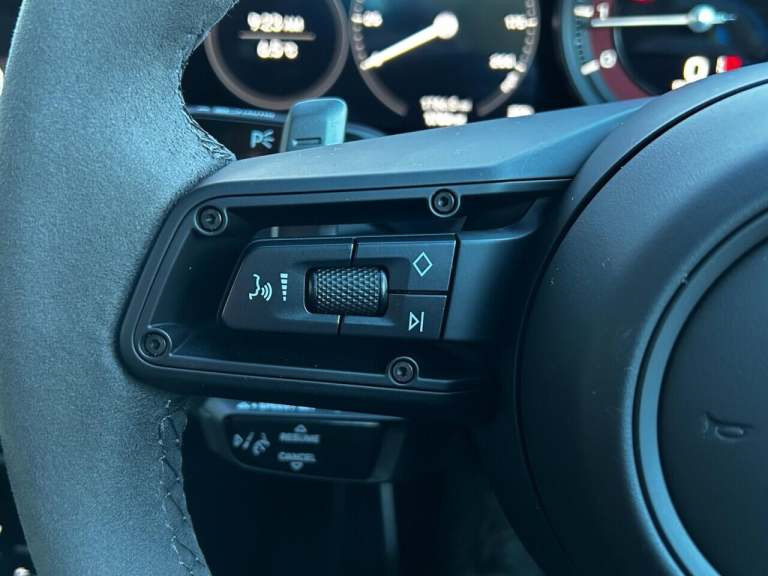 2024 Porsche 911 GTS 2dr PDK COUPE PETROL Automatic