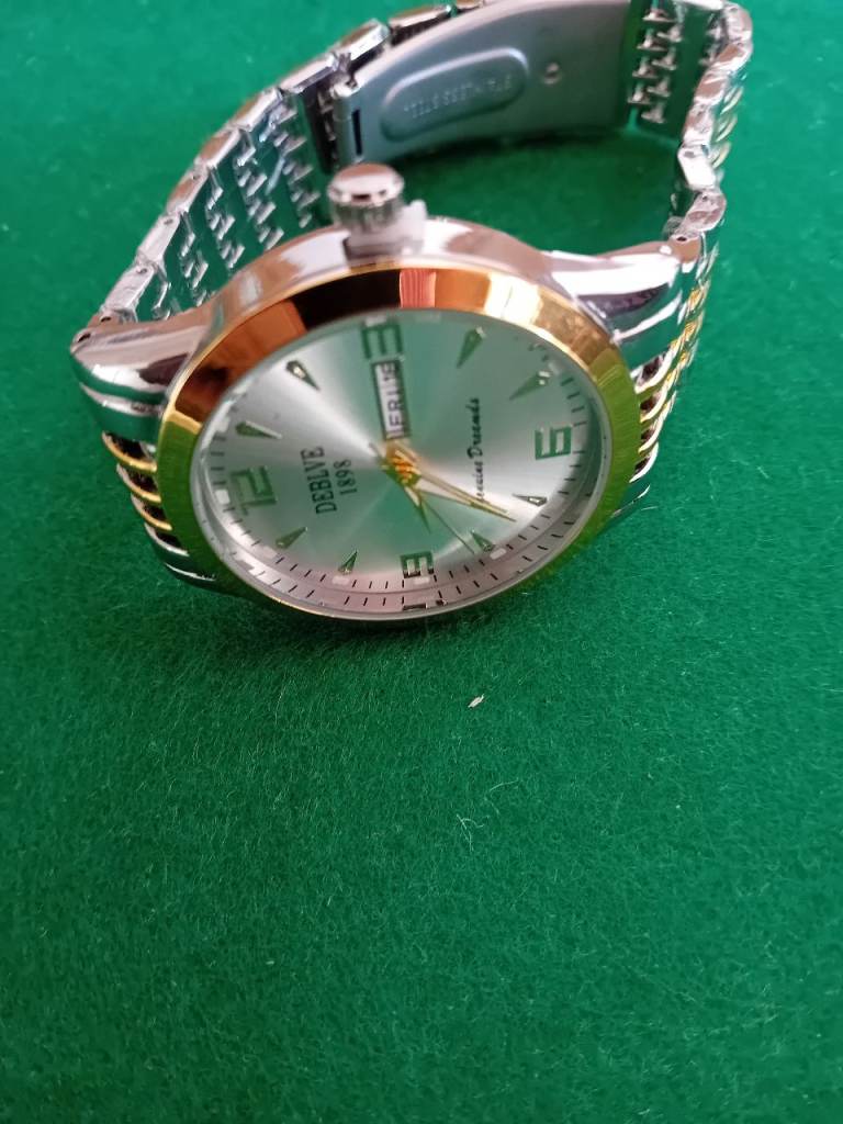 Mens watch