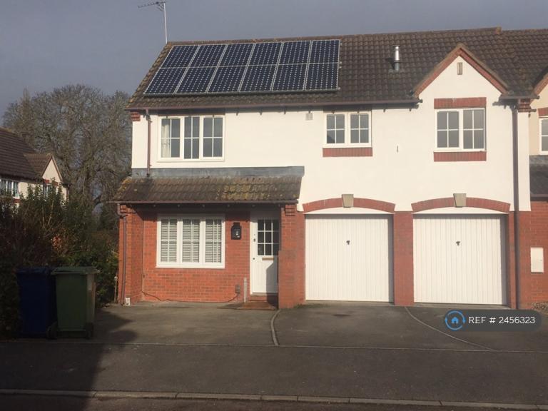2 bedroom house in Cherry Blossom Close, Bishops Cleeve, Cheltenham, GL52 (2 bed) (#2456323)