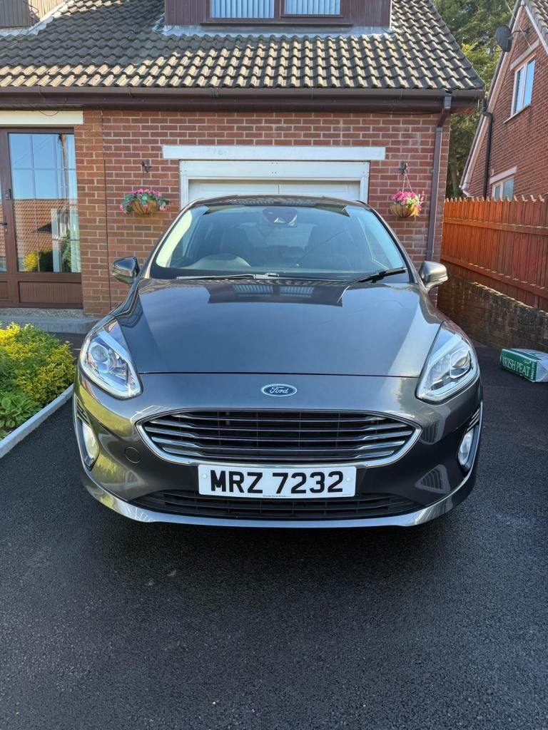 Ford, FIESTA, Hatchback, 2017, Manual, 1084 (cc), 3 doors