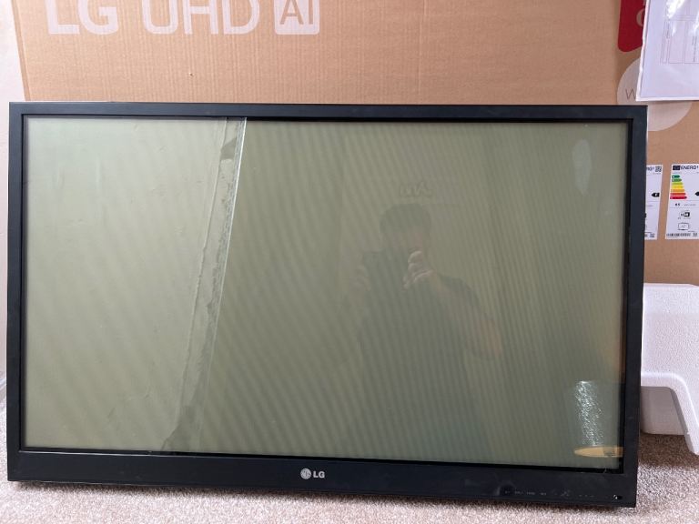 LG 40-Inch 3D TV - Decent Condition, Ready for a New Home