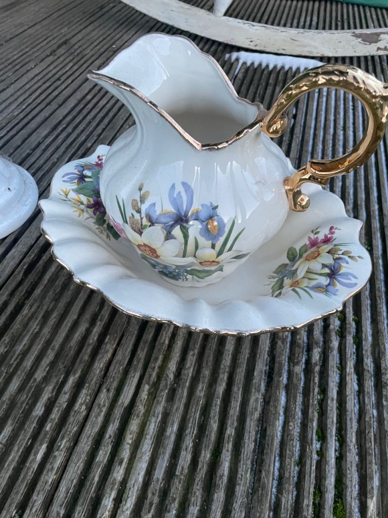 jug bowl China pots plant holders 