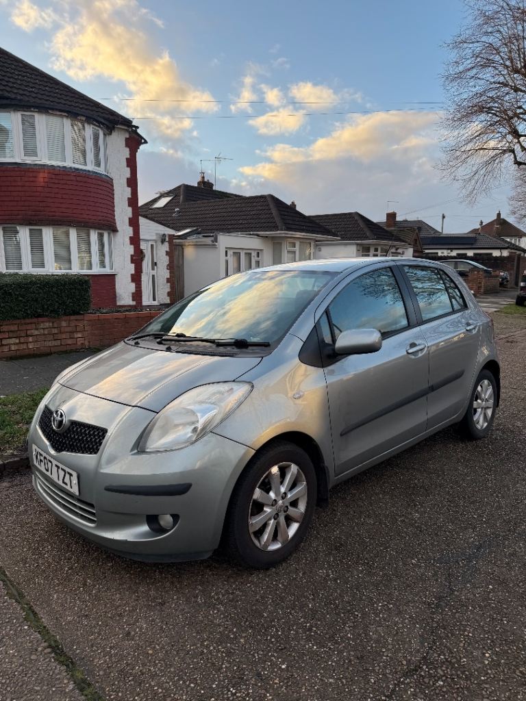 *Automatic* Toyota Yaris 1.3 Petrol 2007