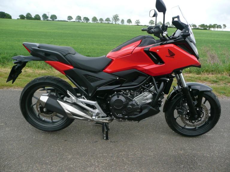 2025 Honda NC750X  ABS (732 miles!) Part ex / Credit/debit cards welcome.