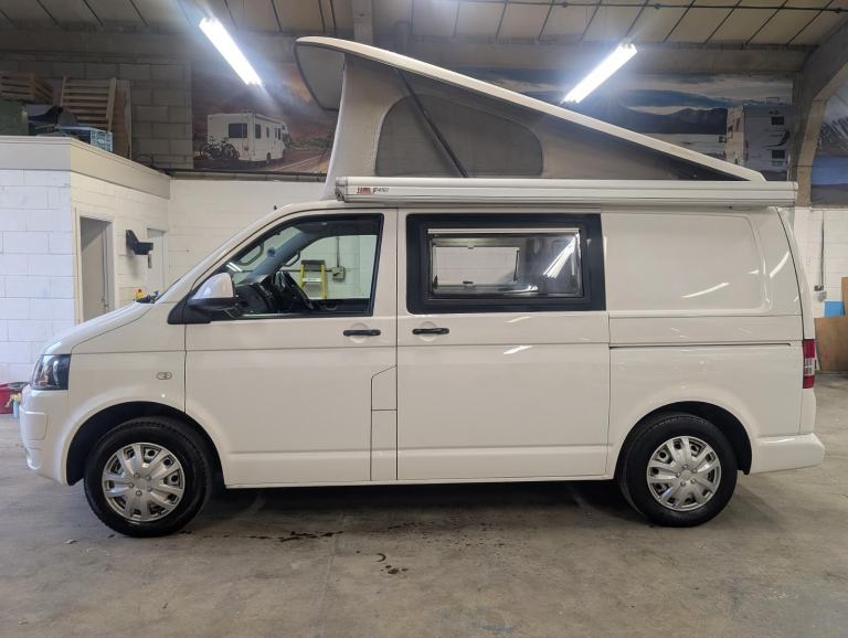 VW T5 T28 WELLHOUSE LEISURE POP-TOP CAMPERVAN IN SUPERB CONDITION 
