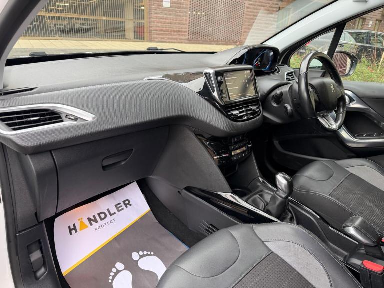 2018 Peugeot 2008 1.2 PureTech Allure Euro 6 5dr HATCHBACK Petrol Manual