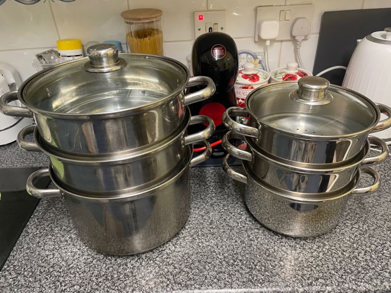 Large and smaller stainless steel steamers with lids– Good Condition