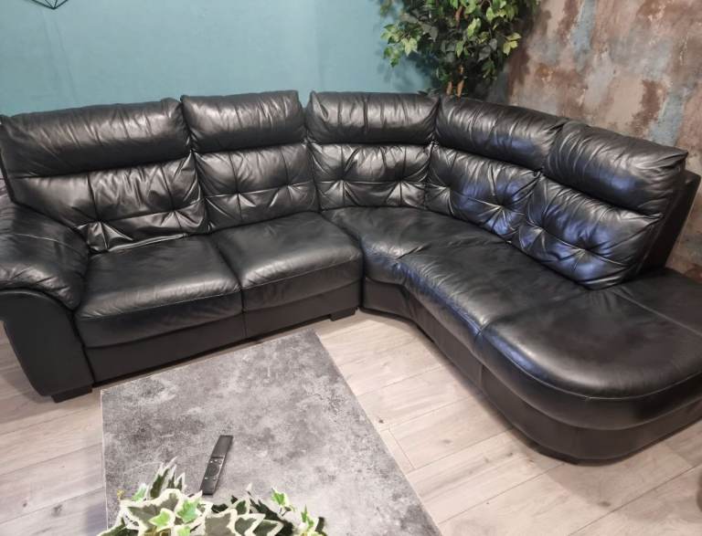 Dfs black genuine leather right hand corner sofa