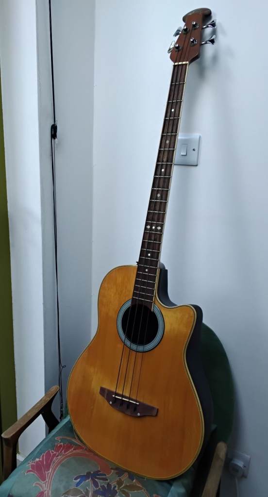 Applause by Ovation AE140 Electro Acoustic Bass Guitar