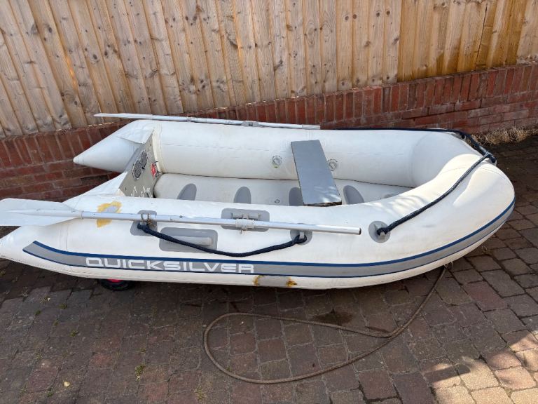 Quicksilver 270 SIB not RIB 