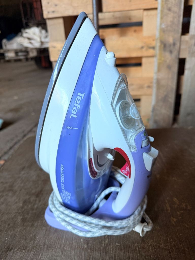 Tefal Aquaspeed 5335 Steam Iron - Purple