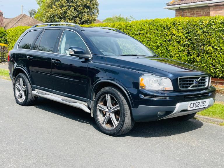 Volvo XC90 2.4 D5 SE Auto in Stunning Blue Metallic with UNMARKED LOTUS LEATHER 