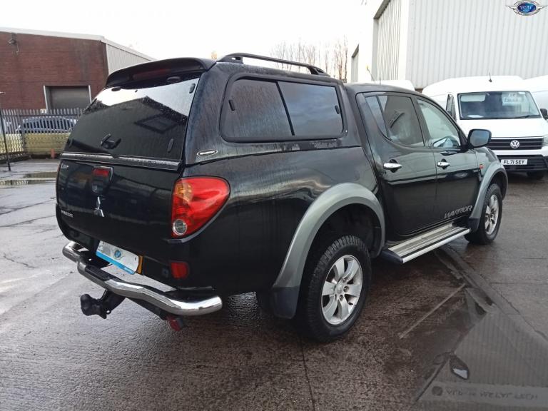 MITSUBISHI L200 2.5 DI-D Warrior Black Manual Diesel 2006