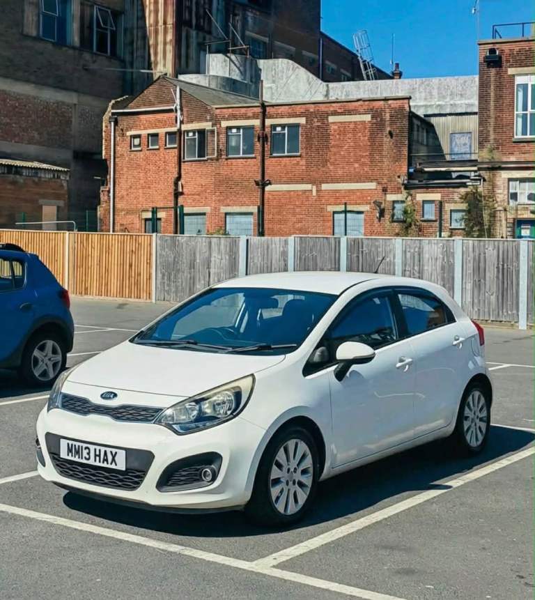 Kia, RIO, Hatchback, 2013, Manual, 1120 (cc), 5 doors