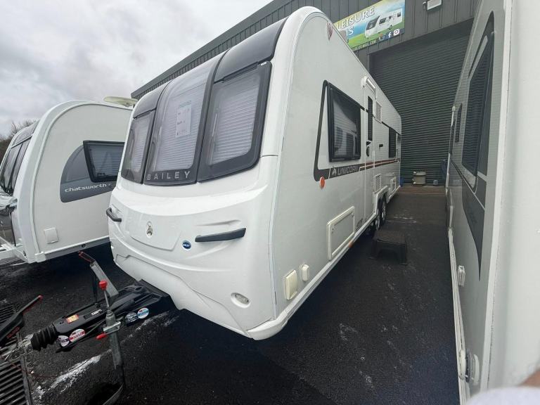 2018 BAILEY UNICORN BARCELONA - 4 BERTH CARAVAN 