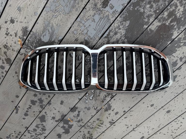 BMW 1 Series F40 Grille (Factory) 