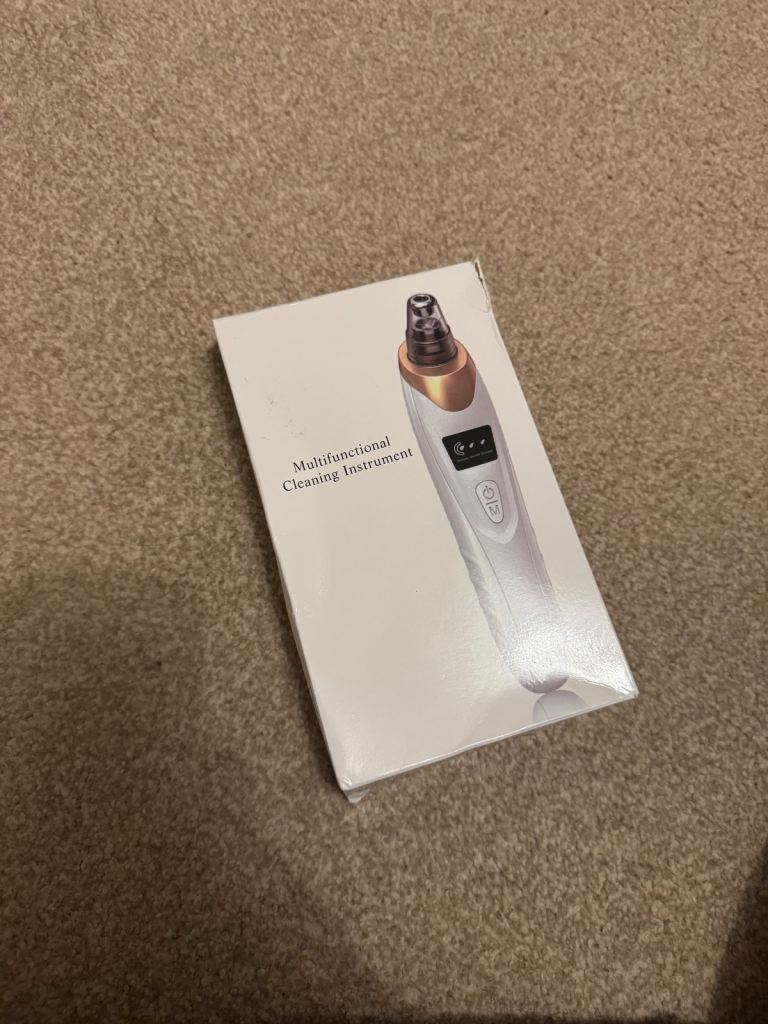 Multifunctional cleaning instrument 