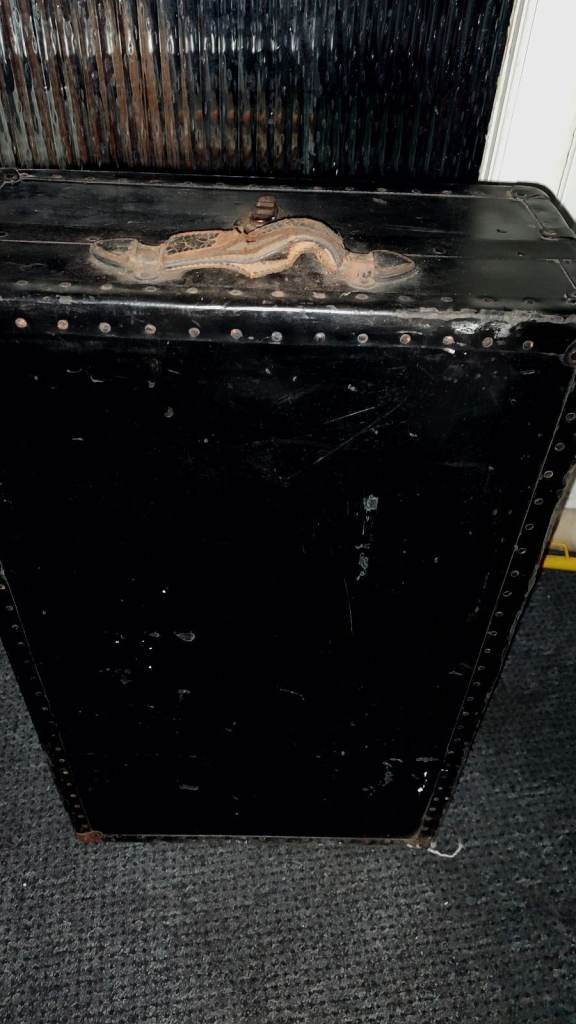 Antique travel wardrobe/steamer trunk