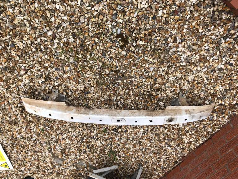 Vauxhall vivaro front end crash bar 