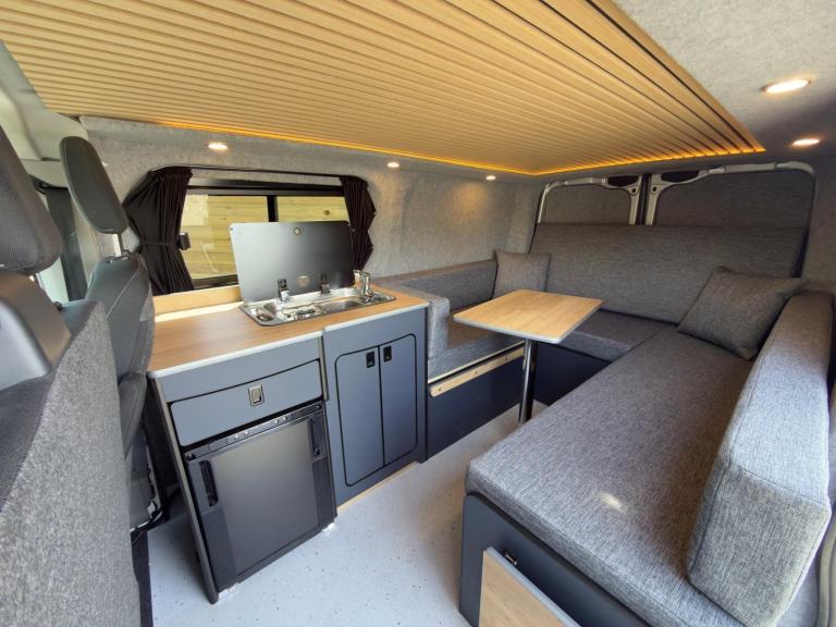 Ford custom Limited camper Van 5dr 