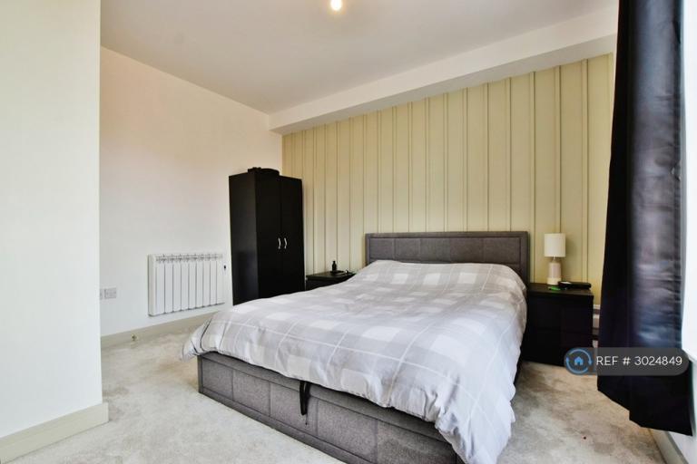 1 bedroom flat in Great King St, Macclesfield, SK11 (1 bed) (#3024849)