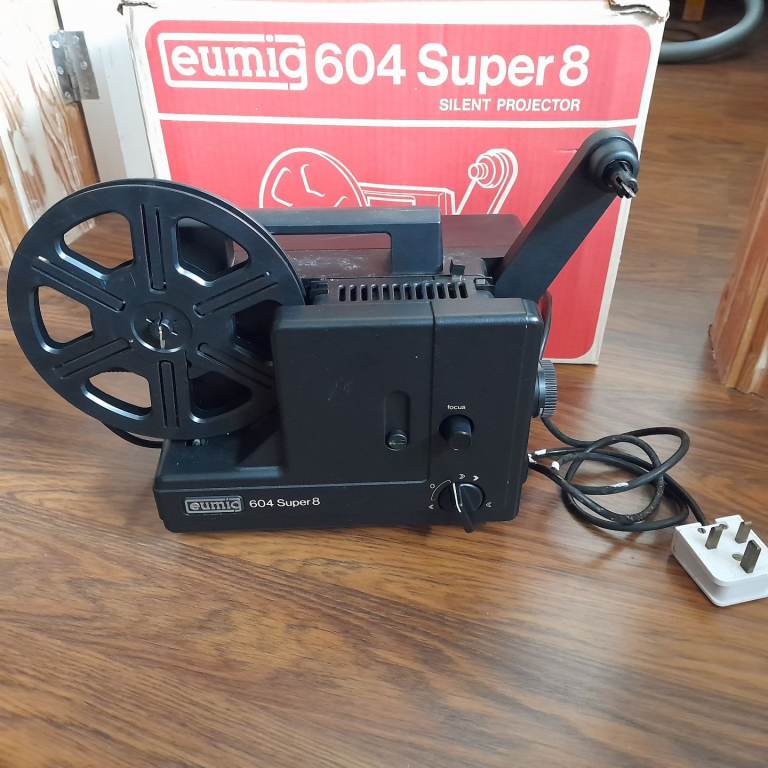 Vintage Eumig 604 Super 8 Silent Projector - SPARES or REPAIR?