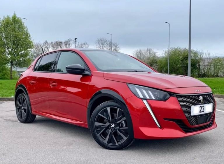 2023 Peugeot 208 1.2 PureTech 100 GT 5dr Low Miles, HUGE spec!! HATCHBACK Petrol Manual