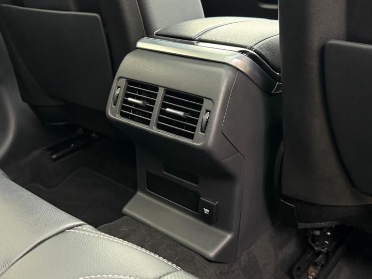 2018 Land Rover Range Rover Velar 2.0 D240 R-Dynamic S 5dr Auto ESTATE DIESEL Automatic