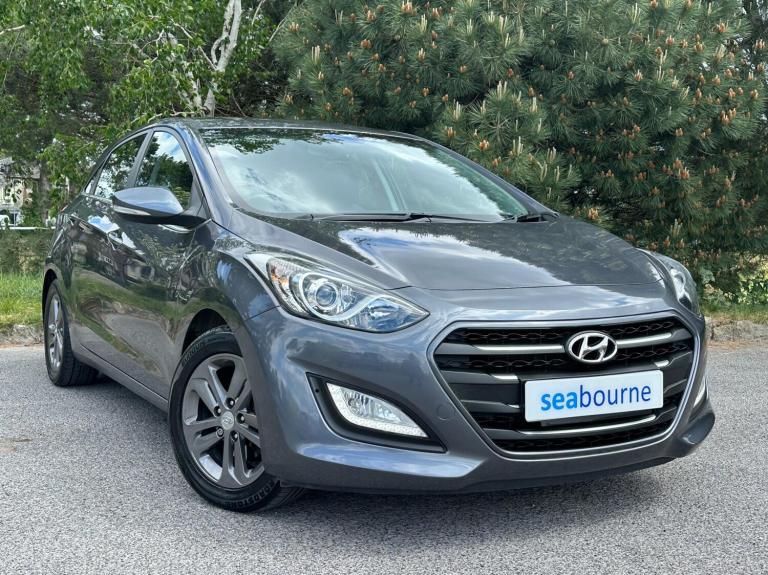 2015 Hyundai i30 1.4 Blue Drive SE Nav 5dr HATCHBACK PETROL Manual