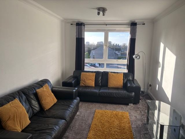 2 bedroom flat in Ronaldsay Square, , Aberdeen, AB15 6NH