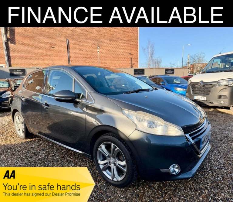 2015 Peugeot 208 1.2 VTi Allure 5dr HATCHBACK PETROL Manual