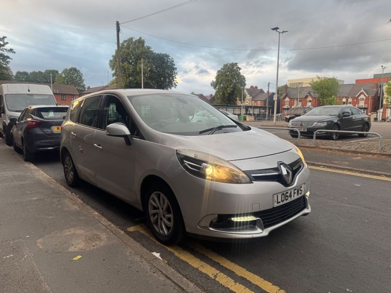 Renault, GRAND SCENIC, MPV, 2014, Manual, 1461 (cc), 5 doors