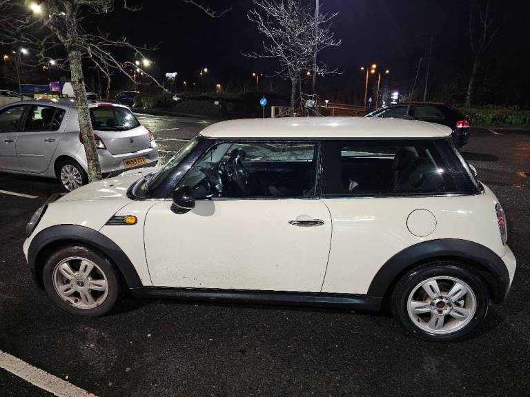Mini One 1.4 Manual **FRESH MOT GREAT EXAMPLE**
