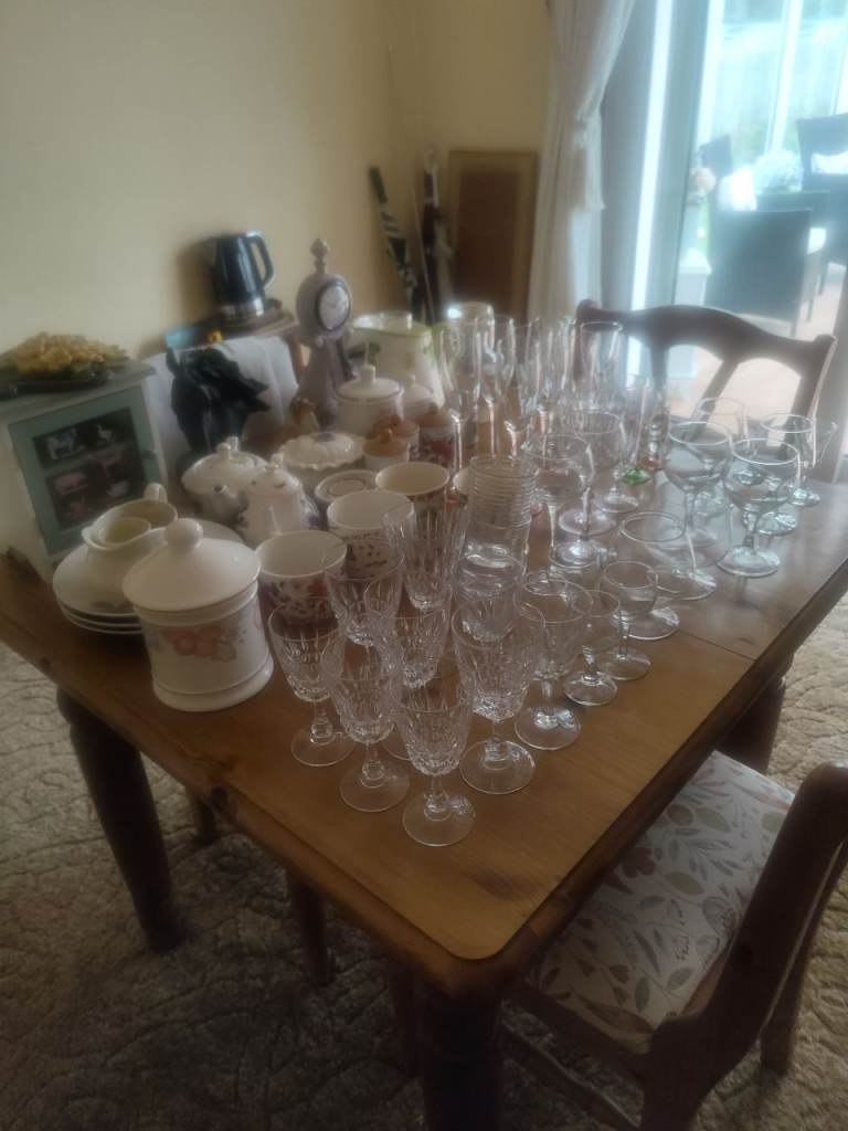 FREE TO COLLECT - Bric a brac for boot sales