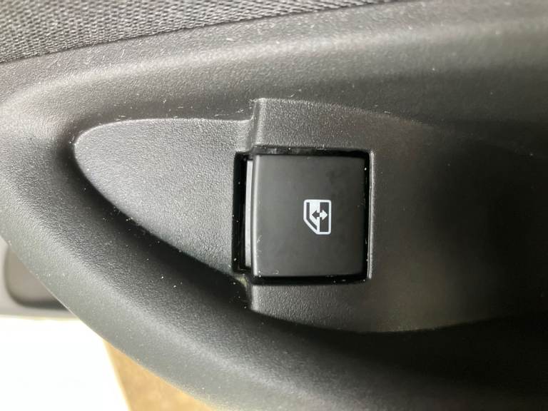 2017 Vauxhall Astra 1.4T 16V 150 SRi 5dr Auto Estate PETROL Automatic