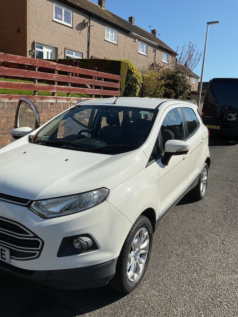 Ford, ECOSPORT, Hatchback, 2015, Manual, 1498 (cc), 5 doors